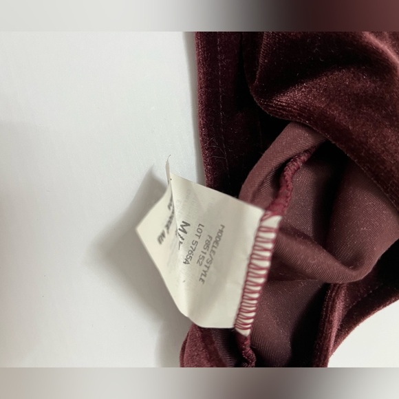 Accomplice - vintage 90s/Y2K velour crop top with sequin straps - size M - Picture 9 of 9